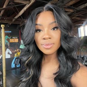 Meet your Posher, Deziraye